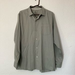 Tommy Bahama Mens Large Long Sleeve Grey Button Down Shirt.